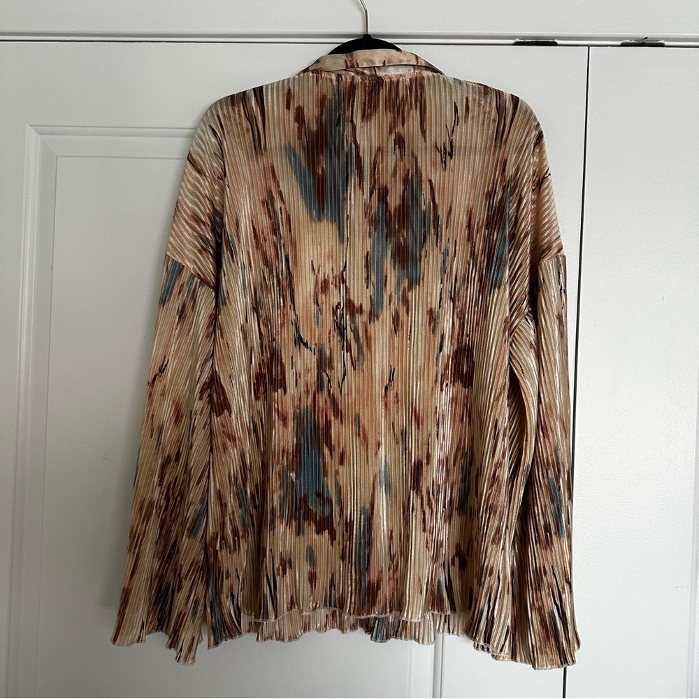 3/$25 ⭐️ SHEIN Brown Khaki Multicolor Pleated Flare Sleeve Blouse - Picture 5 of 6